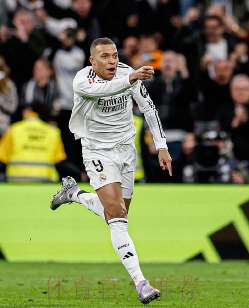 姆巴佩：C罗千球目标不可思议 但我们要去尝试